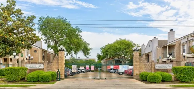 $995 | 14600 Fonmeadow Drive, Unit 1100, Houston, TX 77035