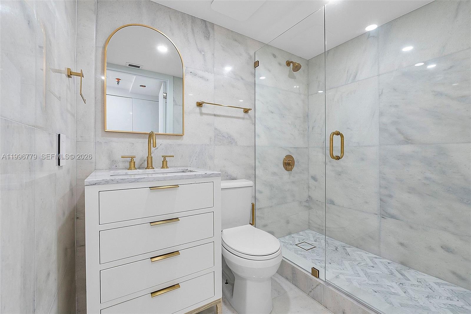 540 Brickell Key Drive, Unit 928 Miami, FL 33131 - Photo 13 of 14