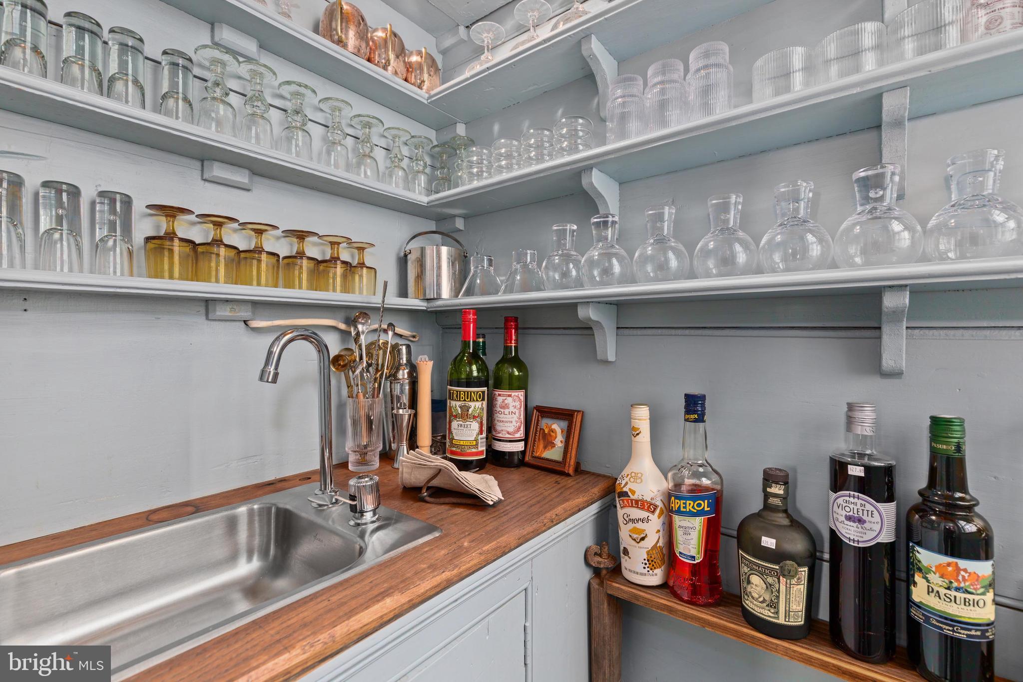 35571 Millville Road Middleburg, VA 20117 - Photo 20 of 50 Quaint liquor closet