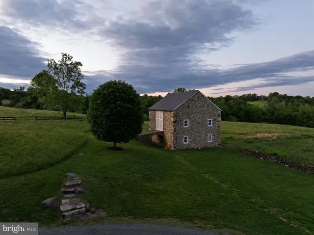 $4,250,000 | 35571 Millville Road, Middleburg, VA 20117