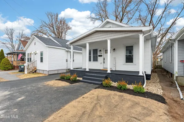 $254,900 | 2858 Plunkett Avenue, Rotterdam, NY 12306