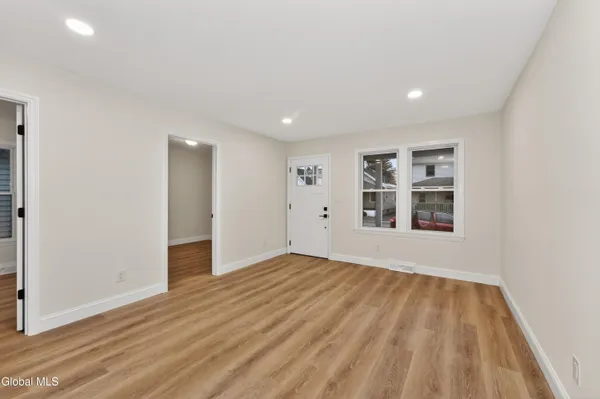 $254,900 | 2858 Plunkett Avenue, Rotterdam, NY 12306