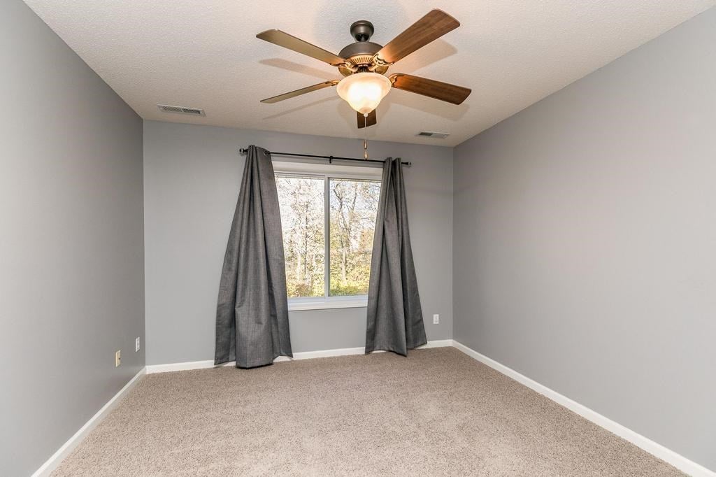 3509 Stoney Point Road Southwest Cedar Rapids, IA 52404 - Photo 21 of 34 Gallery Image 21