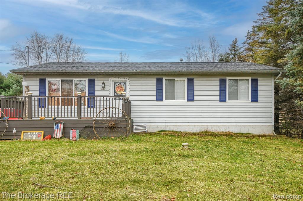 7091 Wilson Road Montrose, MI 48457 - Photo 2 of 25
