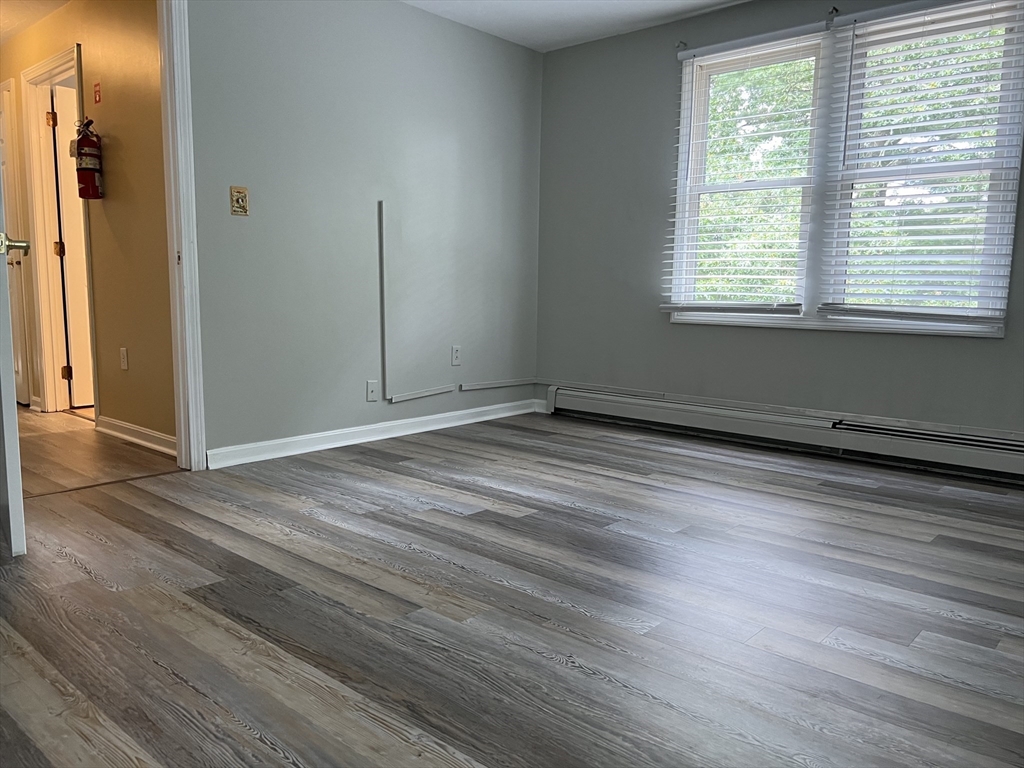 208 Mashpee Neck Road Mashpee, MA 02649 - Photo 34 of 39 Gallery Image 34