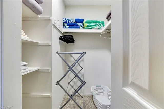 a view of entryway with furniture