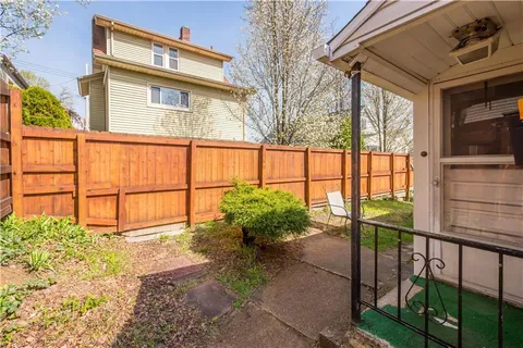 $140,000 | 912 Hillsboro Street, Pittsburgh, PA 15204