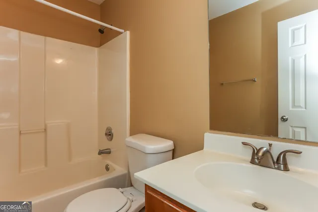 $2,365 | 3083 Lonetree Point, Douglasville, GA 30135