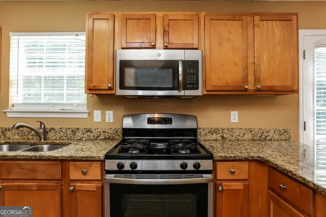 $2,365 | 3083 Lonetree Point, Douglasville, GA 30135