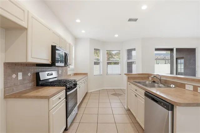 $359,900 | 12628 Bramfield Drive, Riverview, FL 33579