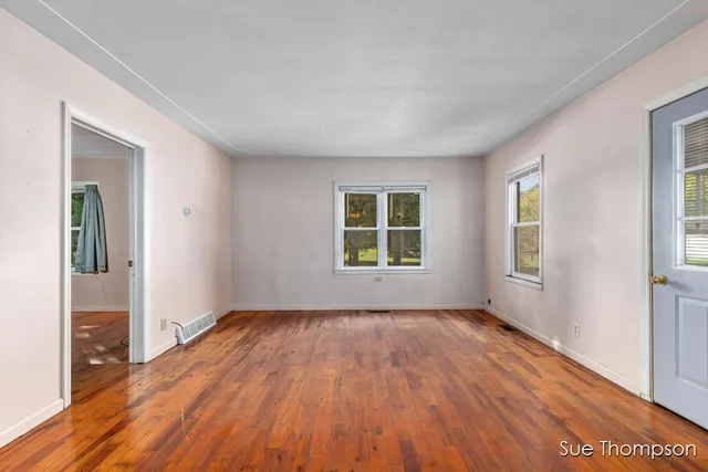 $179,900 | 4636 Maple Street, Coral, MI 49322