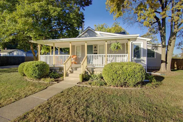 $439,000 | 5006 Nall Avenue, Roeland Park, KS 66202