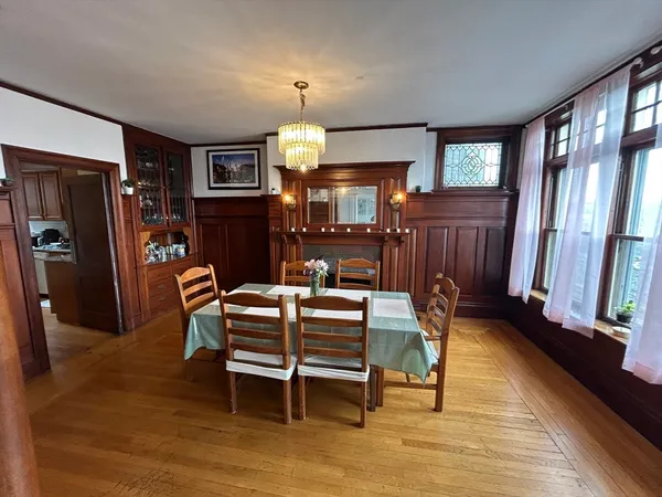 $4,500 | 1681 Beacon Street, Unit 3, Brookline, MA 02445