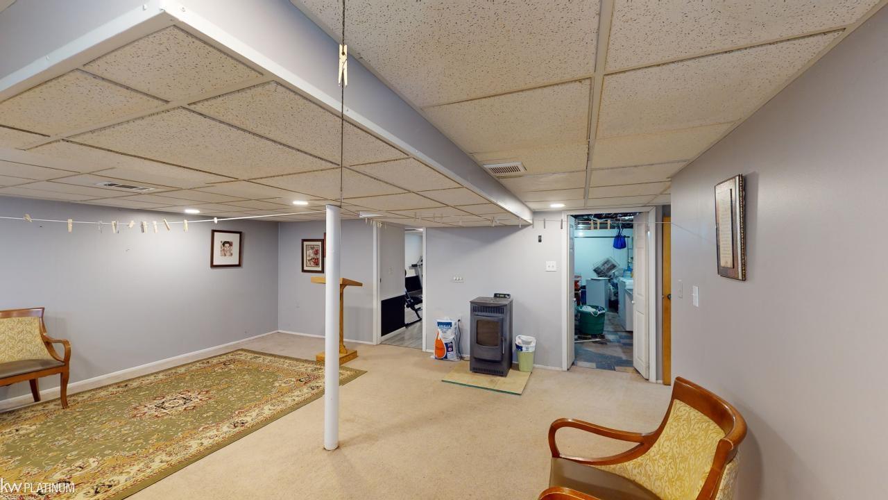 1460 Hampton Road Mount Clemens, MI 48043 - Photo 25 of 32 50137778-ef0a810c-8878-4050-a5b7-e27c1e298798.JPG
