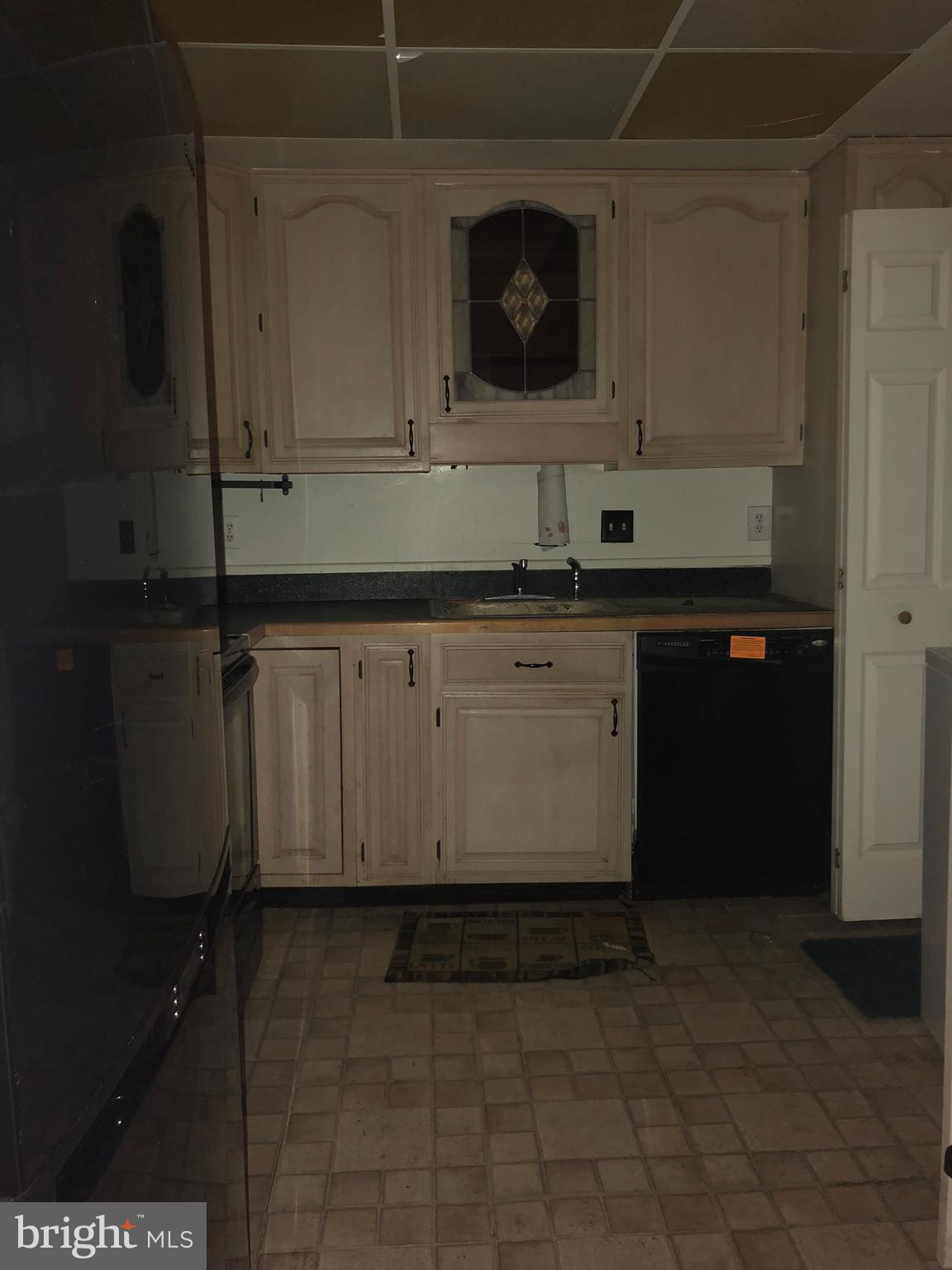 10006 Stedwick Road, Unit 102 Gaithersburg, MD 20886 - Photo 14 of 28 Kitchen