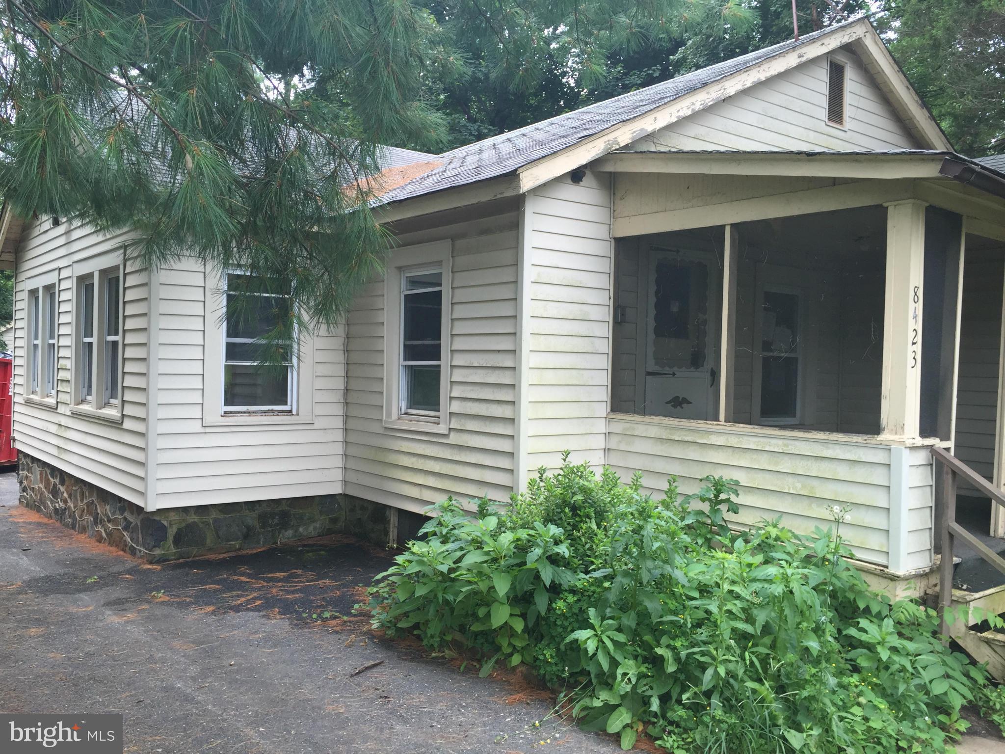 8423 Windsor Mill Road Baltimore, MD 21244 - Photo 3 of 18 Exterior (Front)