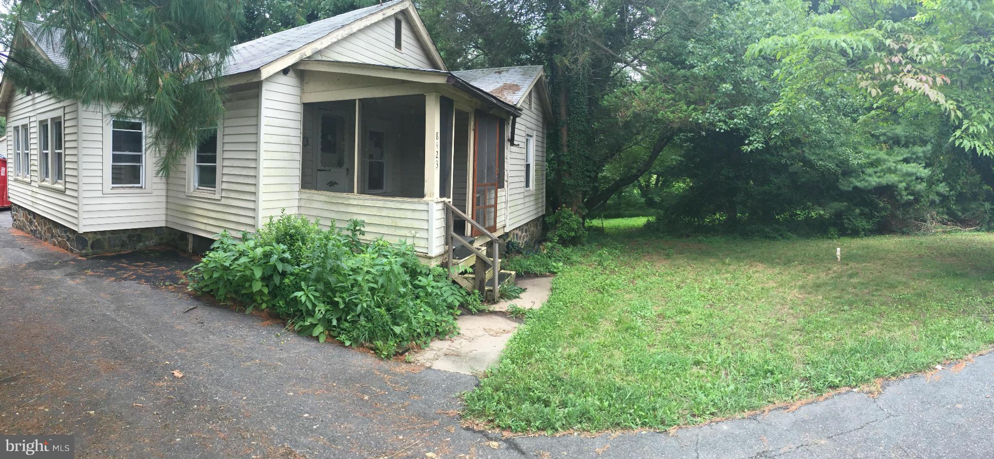 8423 Windsor Mill Road Baltimore, MD 21244 - Photo 4 of 18 Exterior (Front)