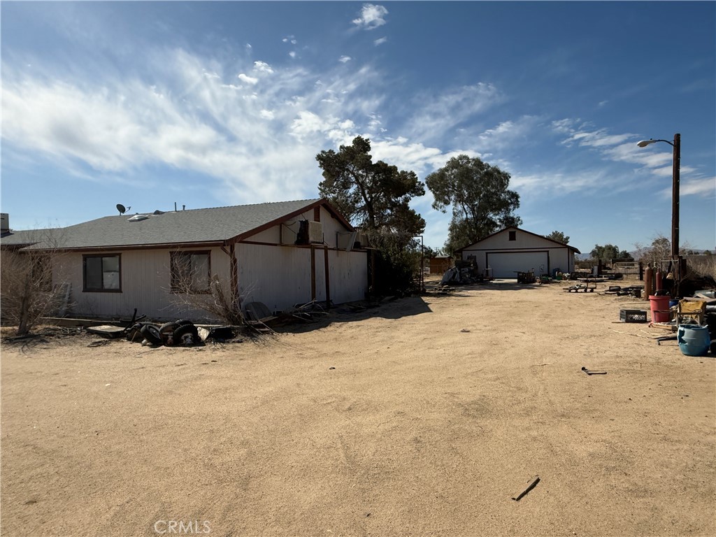 3443 3rd Street Inyokern, CA 93527 - Photo 5 of 25 a view of a covered with snow in the yard