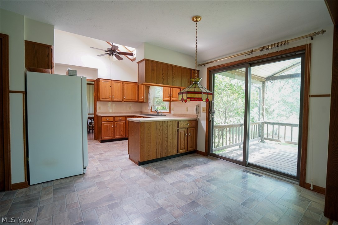 5380 Struthers Road Struthers, OH 44471 - Photo 3 of 28 Gallery Image 3
