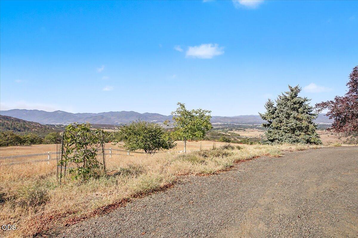 6590 Hillcrest Road Medford, OR 97504 - Photo 98 of 117 Gallery Image 98