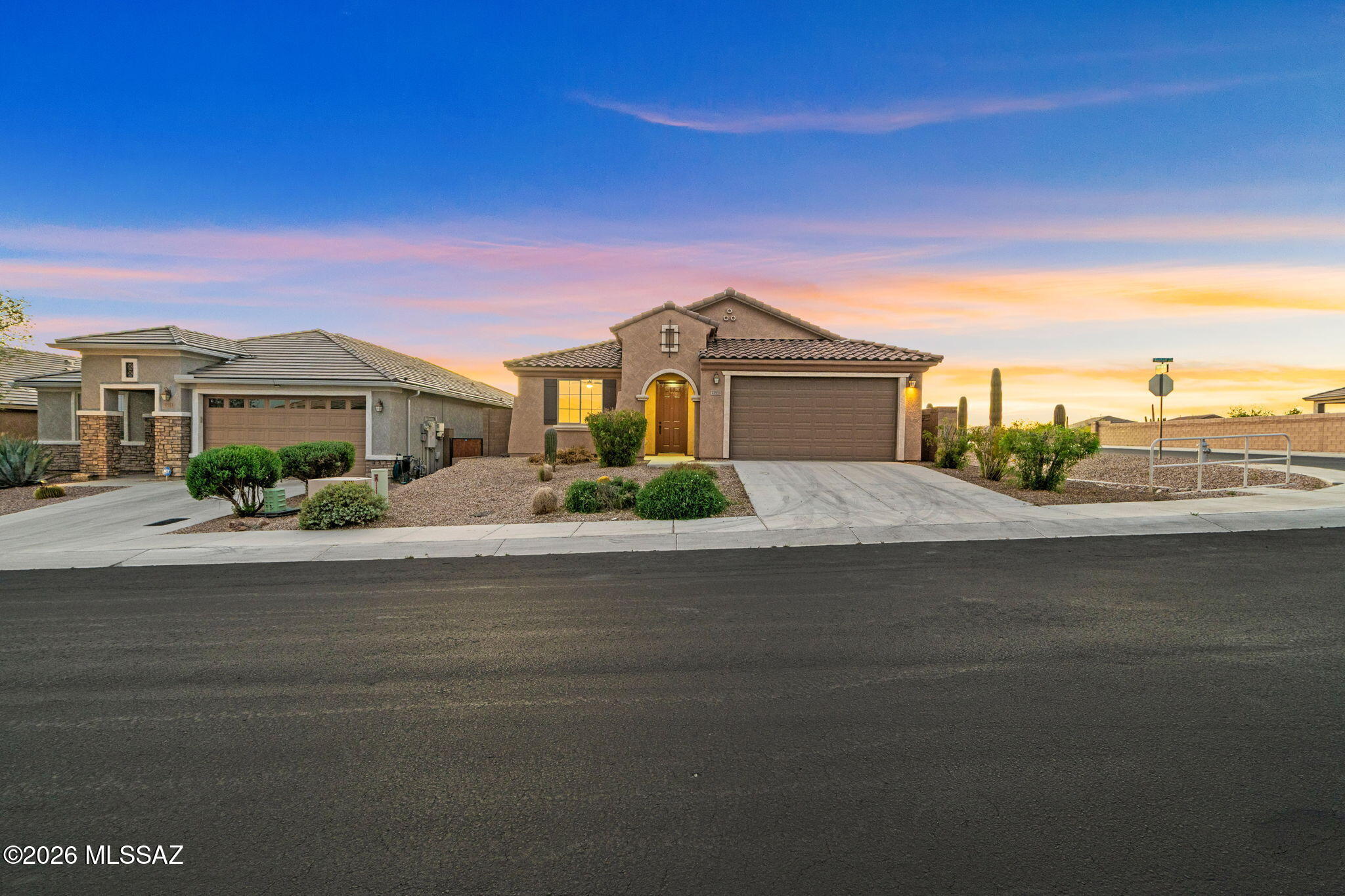 11955 North Raphael Way Tucson, AZ 85742 - Photo 45 of 49 6-web-or-mls-11955 N Raphael Way - MLS I