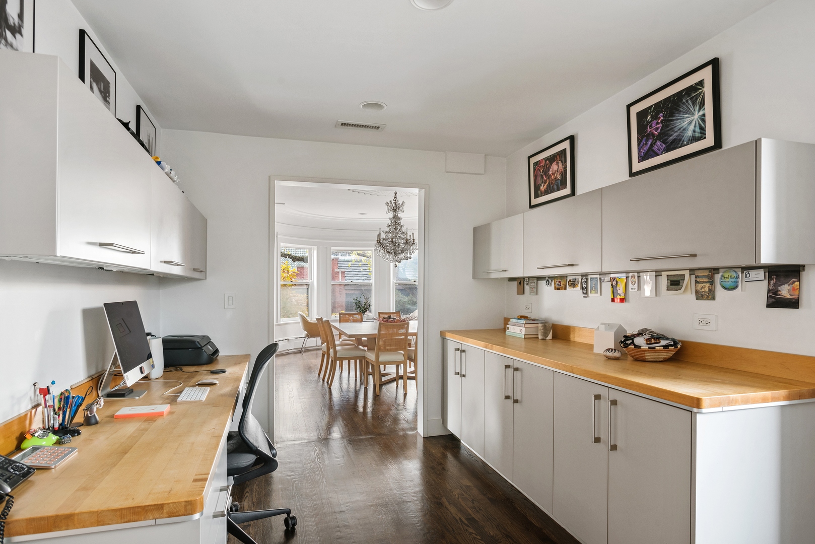 710 West Junior Terrace, Unit 2 Chicago, IL 60613 - Photo 15 of 37 a view of a kitchen with appliances and cabinets