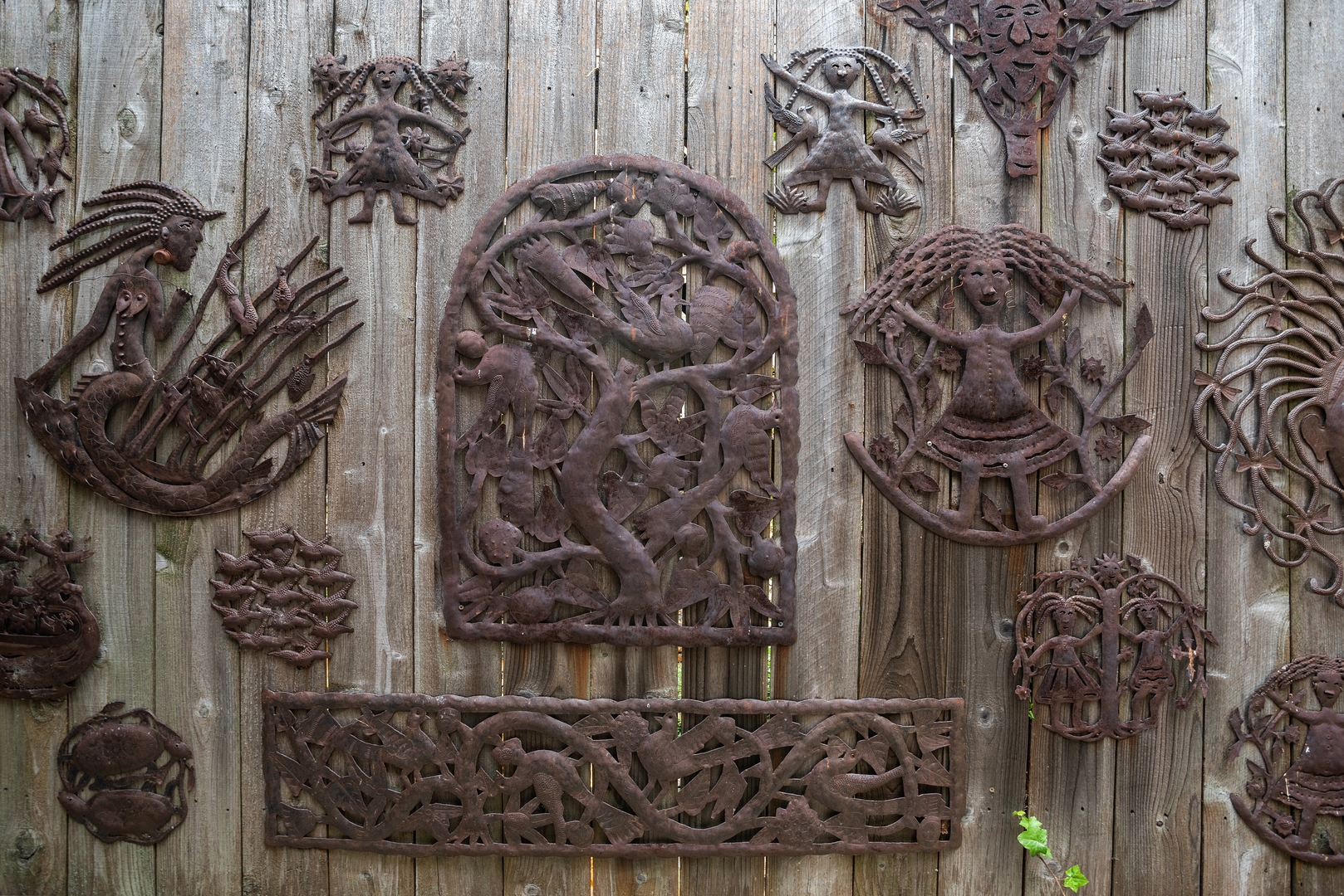 710 West Junior Terrace, Unit 2 Chicago, IL 60613 - Photo 28 of 37 a view of a entryway