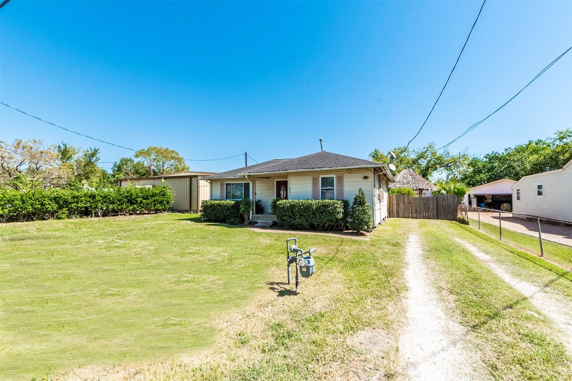 2835 Beverly Road Pasadena, TX 77503 - Photo 33 of 37