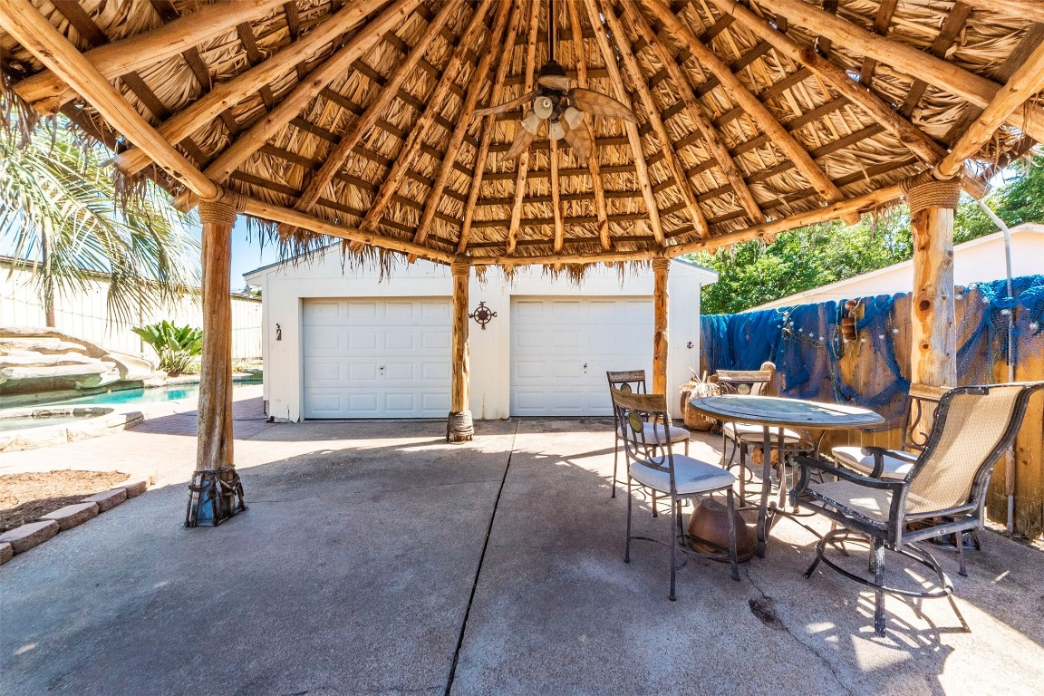 2835 Beverly Road Pasadena, TX 77503 - Photo 6 of 37