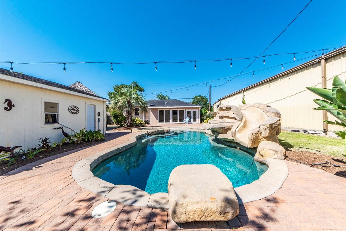 2835 Beverly Road Pasadena, TX 77503 - Photo 10 of 37