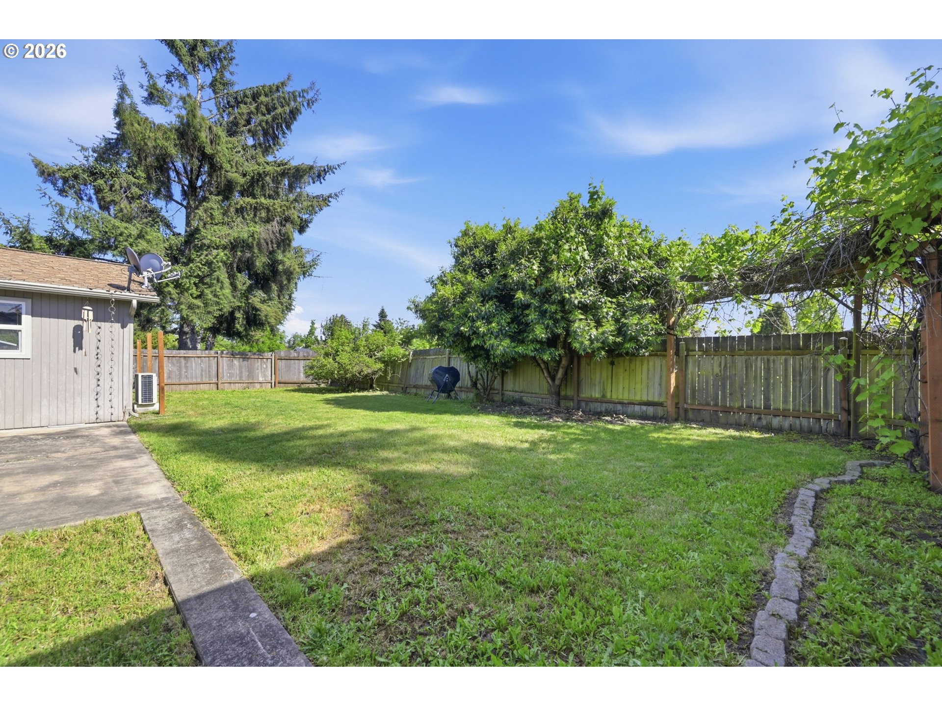 1233 Kenray Loop Springfield, OR 97477 - Photo 25 of 32
