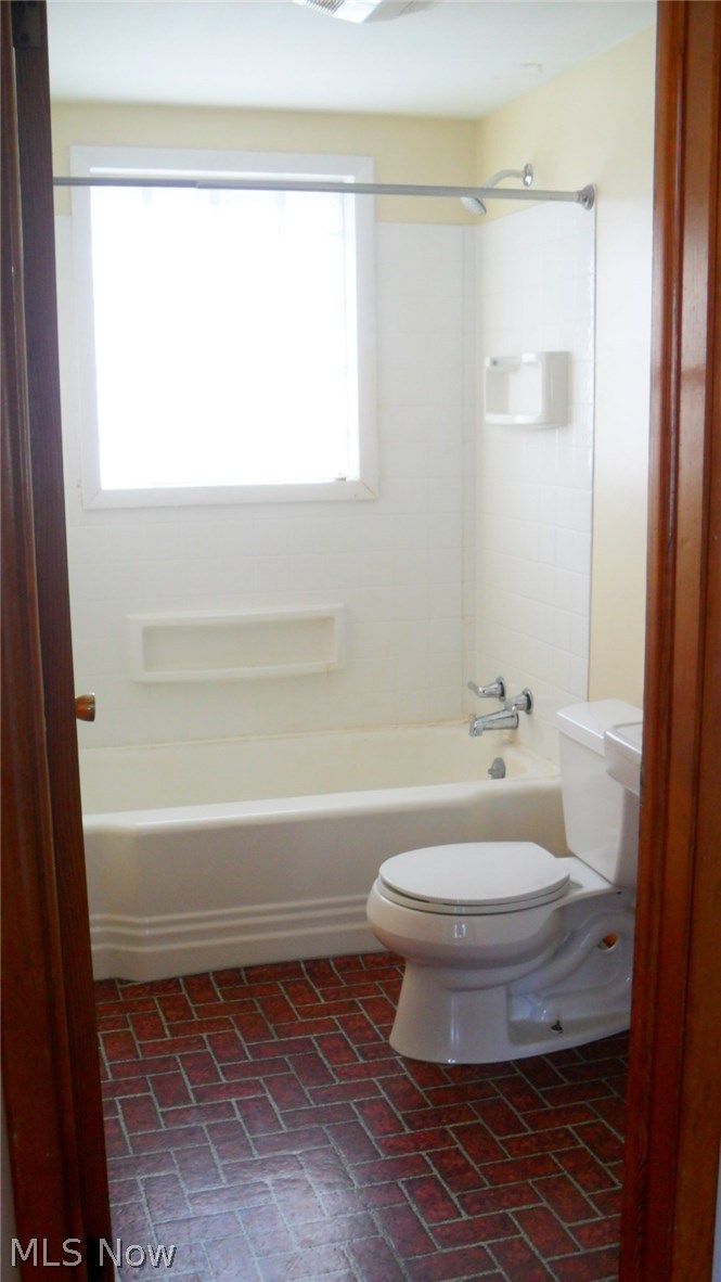 8992 Rochester Road East Rochester, OH 44625 - Photo 11 of 22 Gallery Image 11