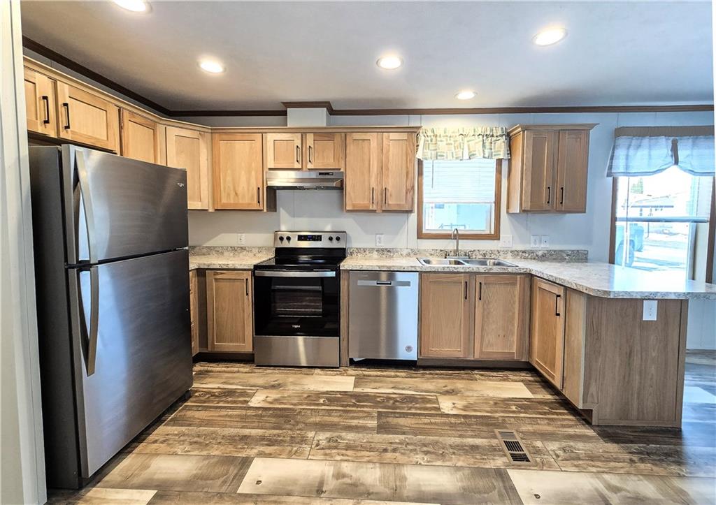 757 Cloverleaf Circle Delmont, PA 15626 - Photo 5 of 34