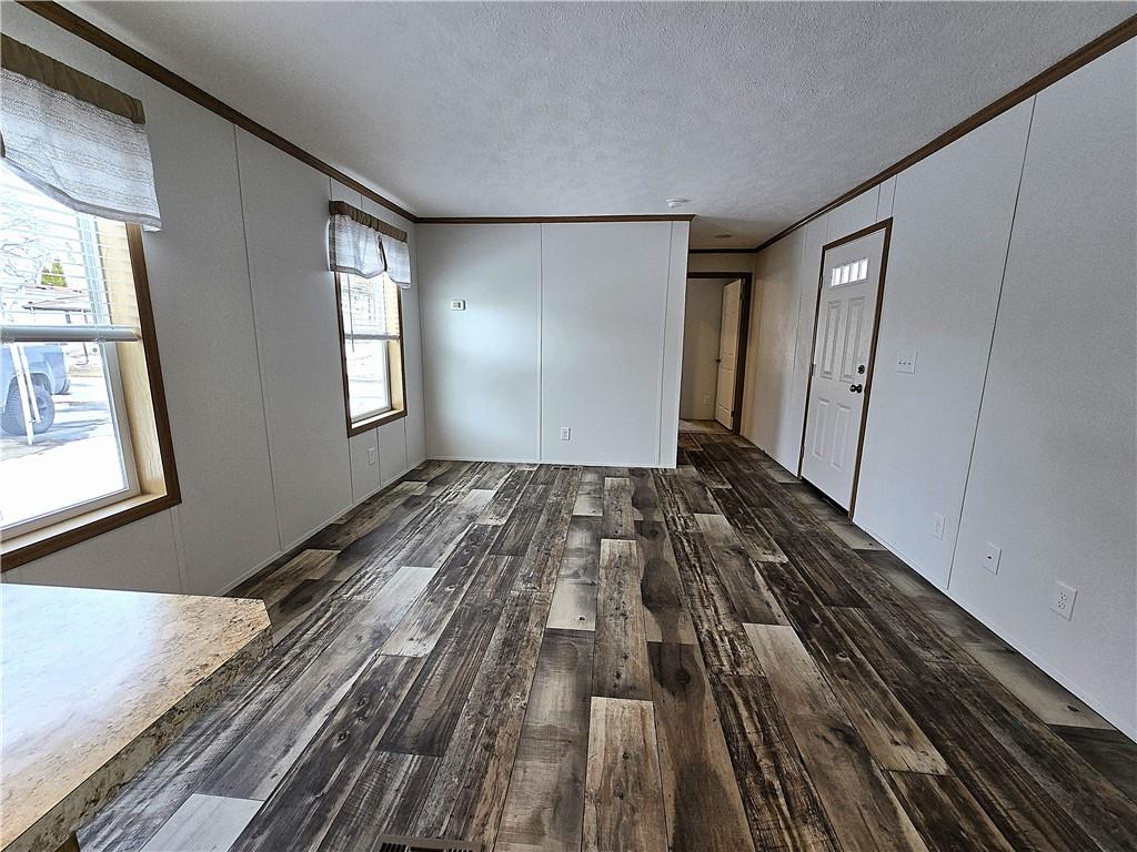 757 Cloverleaf Circle Delmont, PA 15626 - Photo 8 of 34