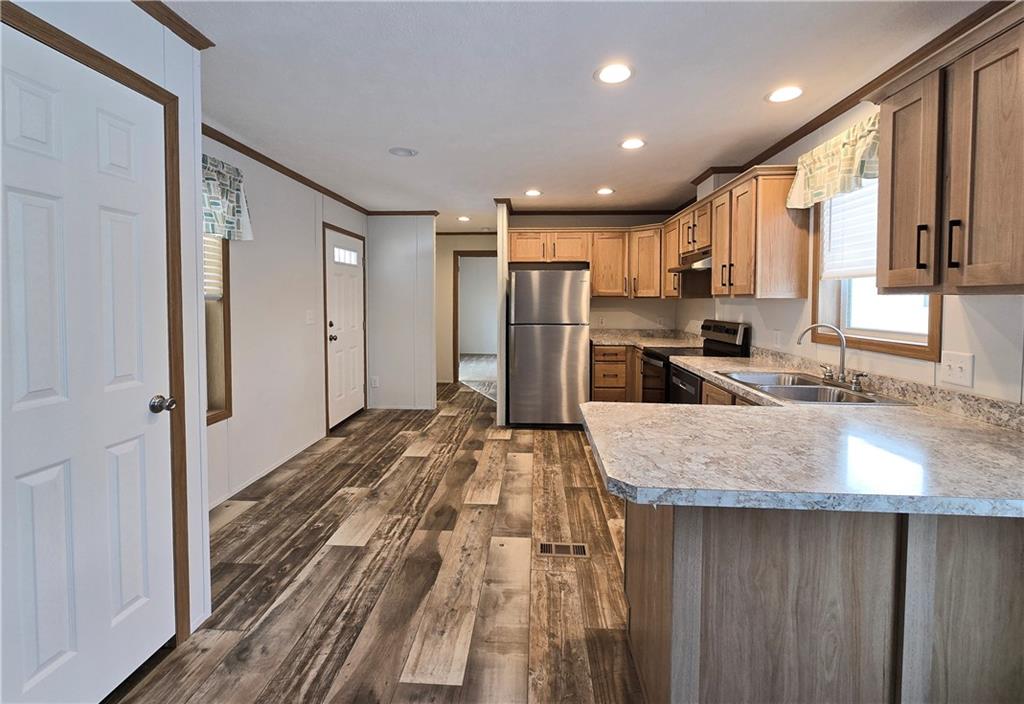 757 Cloverleaf Circle Delmont, PA 15626 - Photo 9 of 34