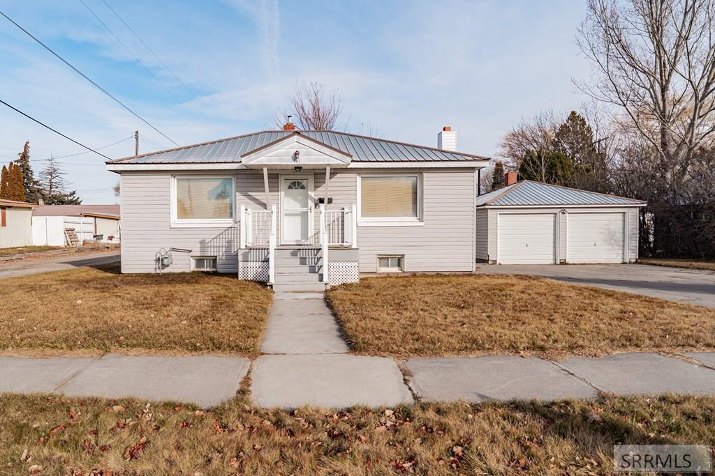 161 East Elm Street Shelley, ID 83274 - Photo 3 of 41