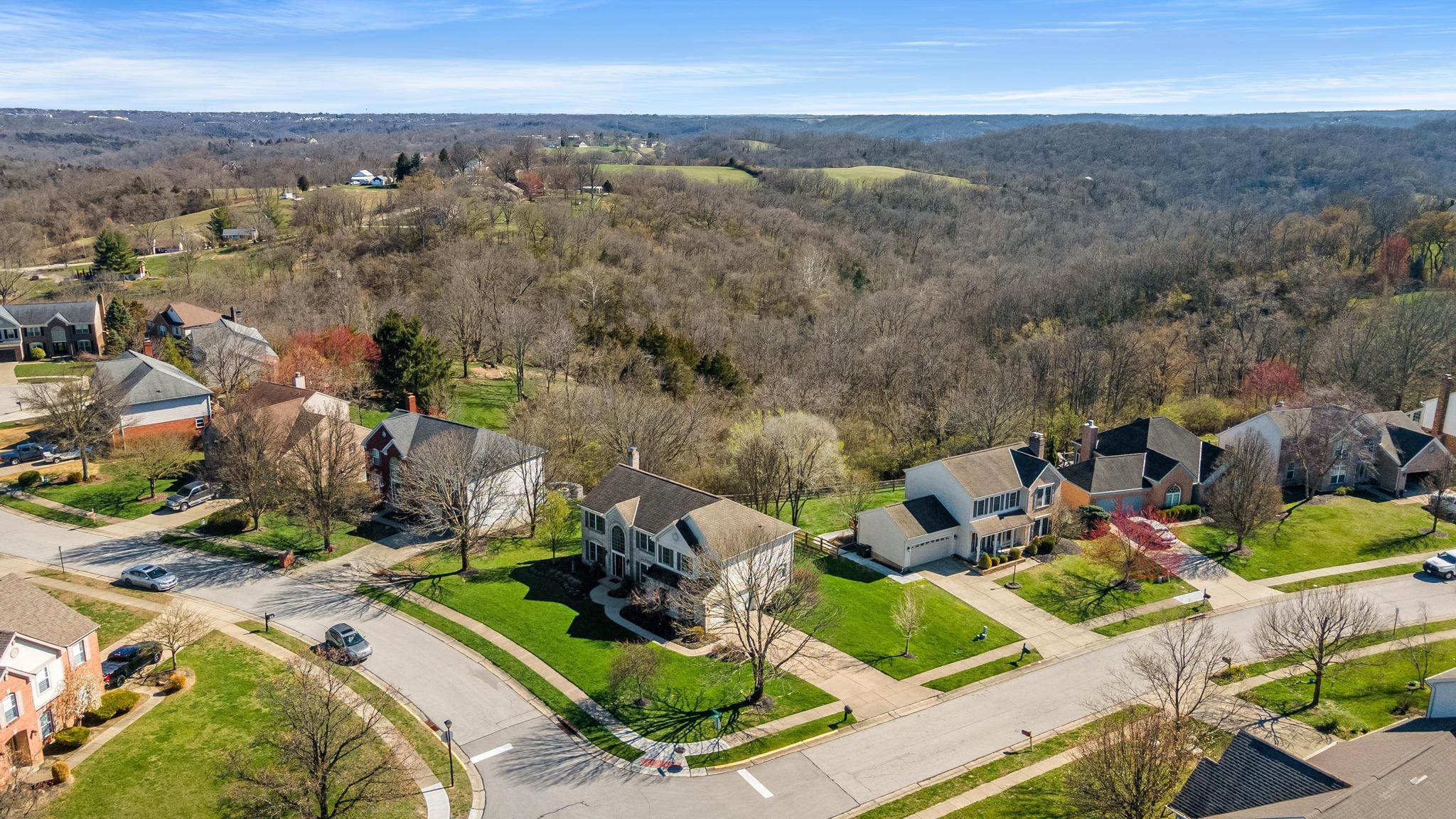 100 Ridgepointe Drive Cold Spring, KY 41076 - Photo 4 of 45