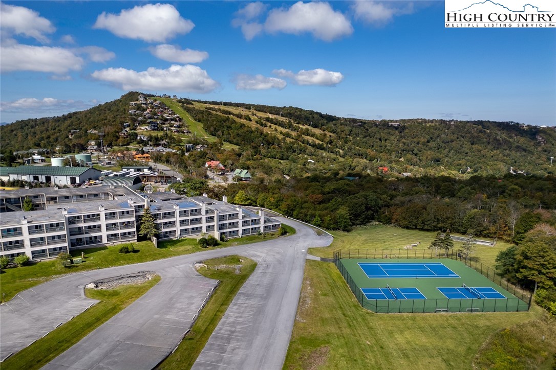 301 Pinnacle Inn Road, Unit 1203 Beech Mountain, NC 28604 - Photo 17 of 30