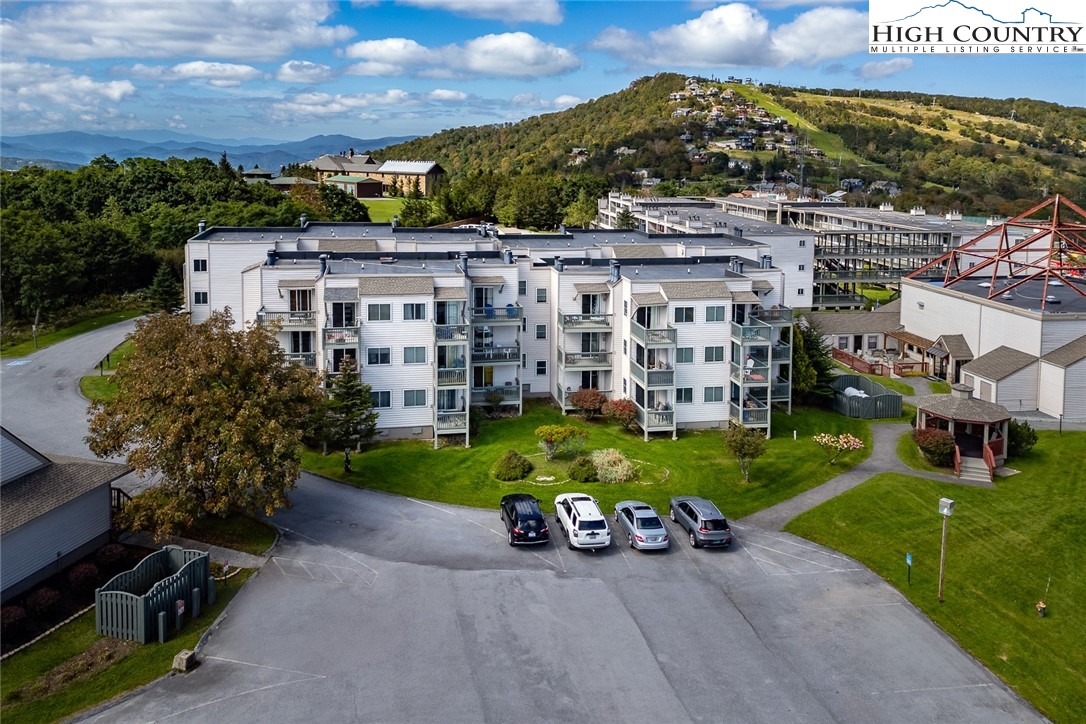 301 Pinnacle Inn Road, Unit 1203 Beech Mountain, NC 28604 - Photo 20 of 30