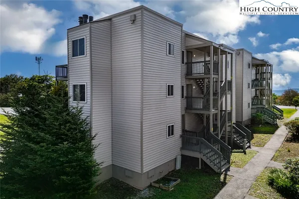 $107,000 | 301 Pinnacle Inn Road, Unit 1203, Beech Mountain, NC 28604
