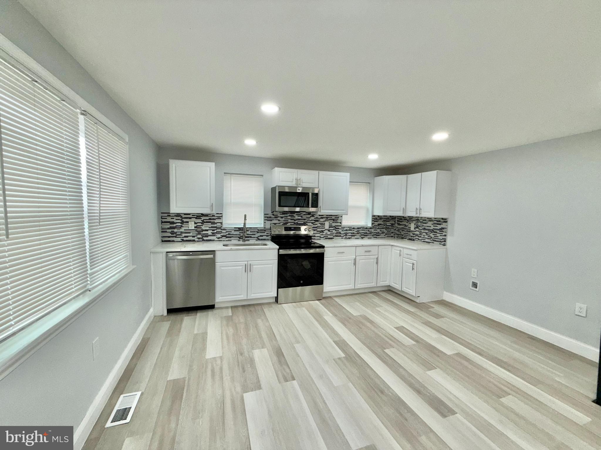 900 Butler Street Chester, PA 19013 - Photo 8 of 33 Gallery Image 8
