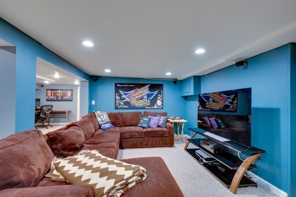 16 Reo Road Peabody, MA 01960 - Photo 25 of 38 Gallery Image 25