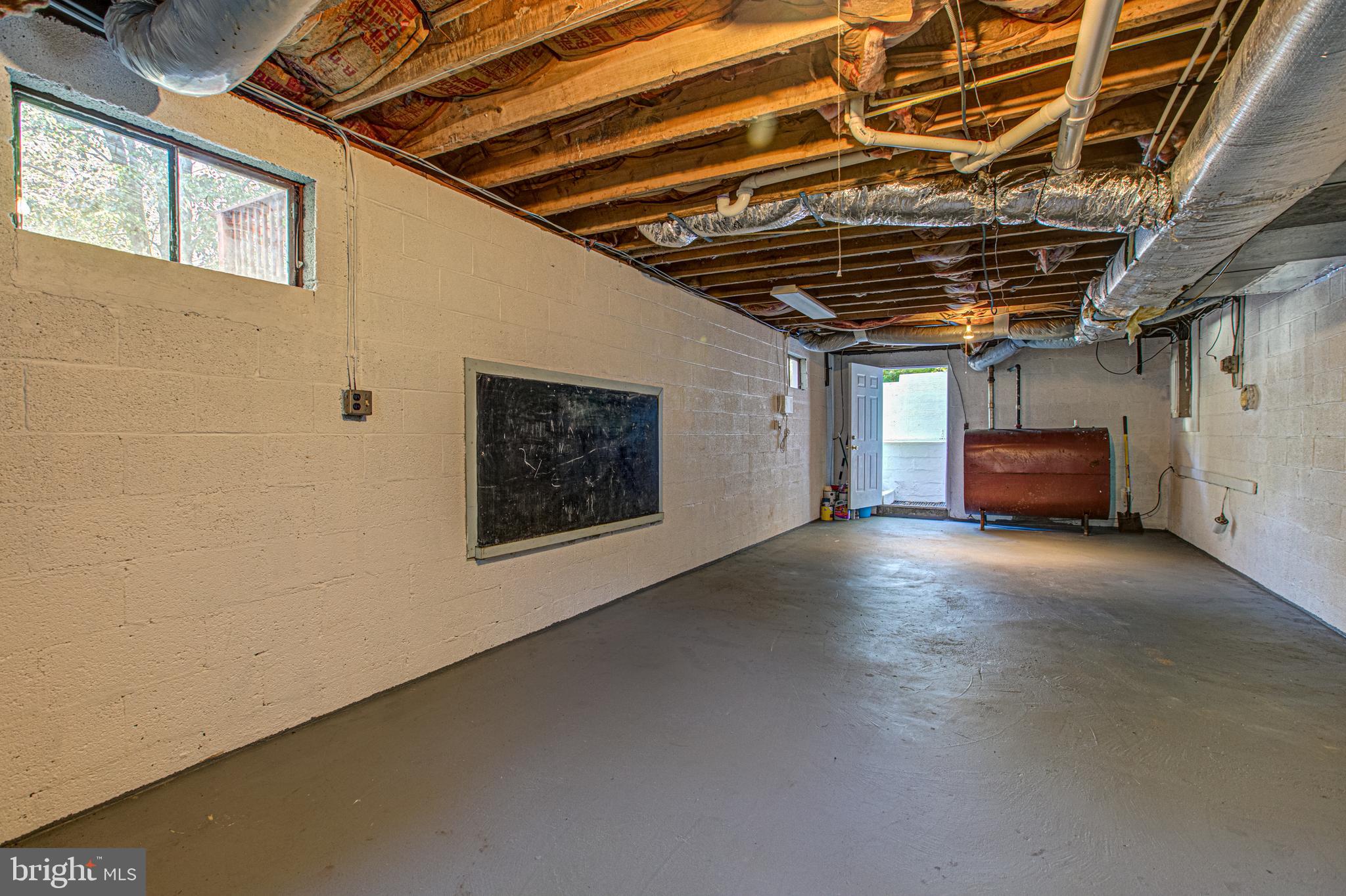 19125 Windsor Road Triangle, VA 22172 - Photo 40 of 64 lower level
