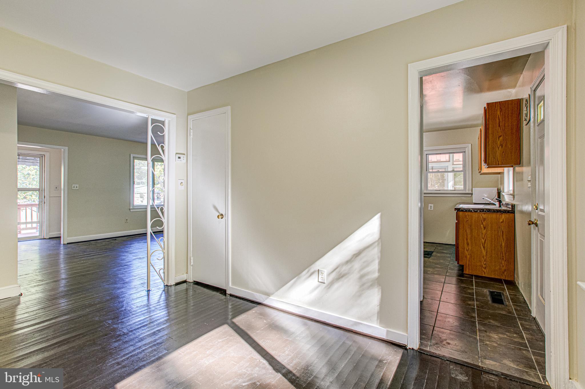 19125 Windsor Road Triangle, VA 22172 - Photo 10 of 64 Dining Room