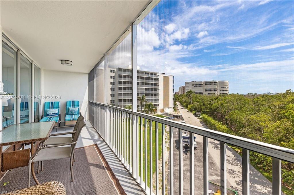 5 Bluebill Avenue, Unit 403 Naples, FL 34108 - Photo 28 of 44