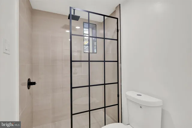 $2,000 | 2117 South Alden Street, Philadelphia, PA 19143