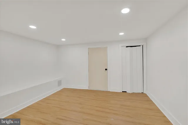 $2,000 | 2117 South Alden Street, Philadelphia, PA 19143