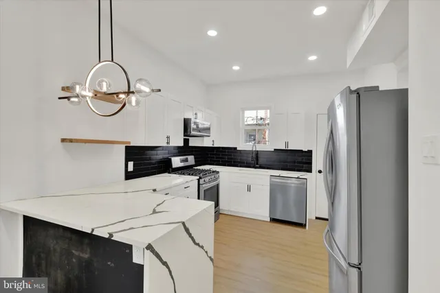 $2,000 | 2117 South Alden Street, Philadelphia, PA 19143