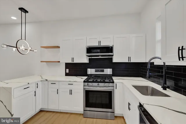 $2,000 | 2117 South Alden Street, Philadelphia, PA 19143