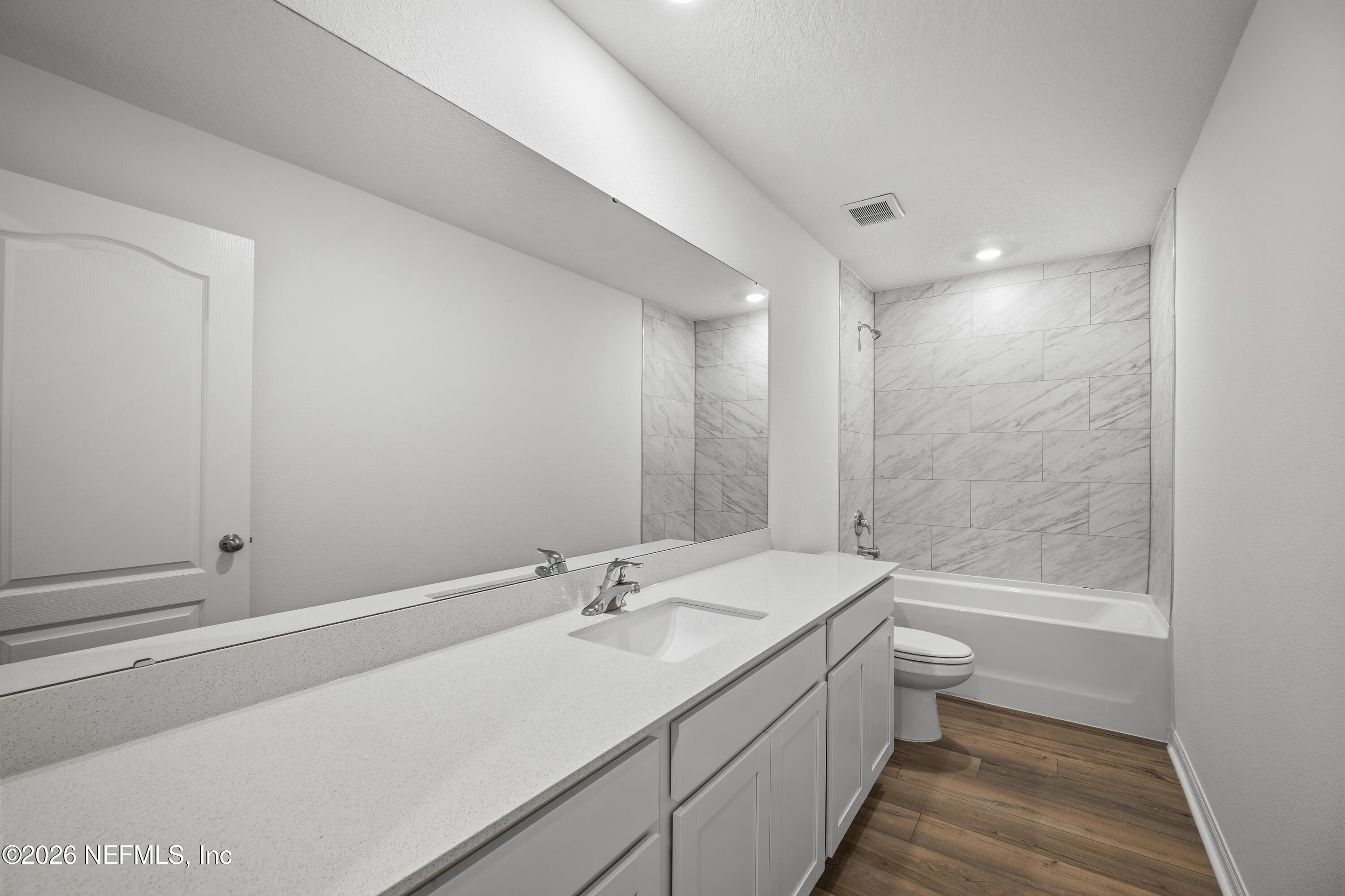 6918 Myrtle Oak Road Jacksonville, FL 32219 - Photo 20 of 49 16 Bathroom
